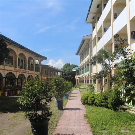 CALAMBA INTEGRATED SCHOOL .